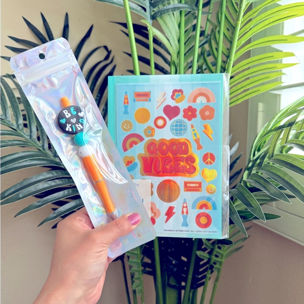 π Journal Notebook & Pen Bundle - Picture 8 of 8